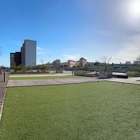 Spacious 2br With Free Parking In By Soulplaces