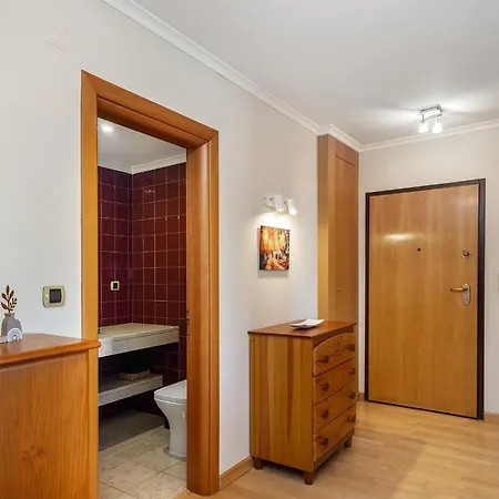 Spacious 2br With Free Parking In By Soulplaces